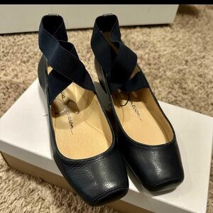 NIB- Ballet flats. Size 7
